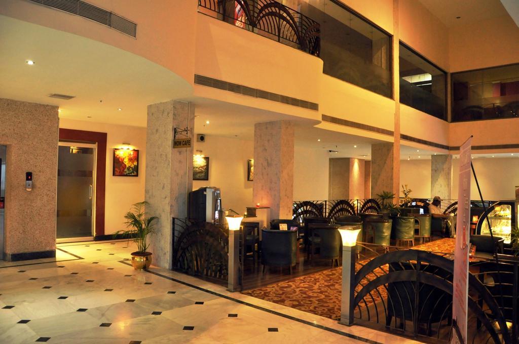 Indismart Hotel كولكاتا المظهر الخارجي الصورة