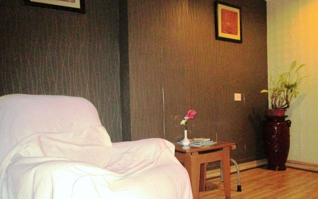 Indismart Hotel كولكاتا المظهر الخارجي الصورة
