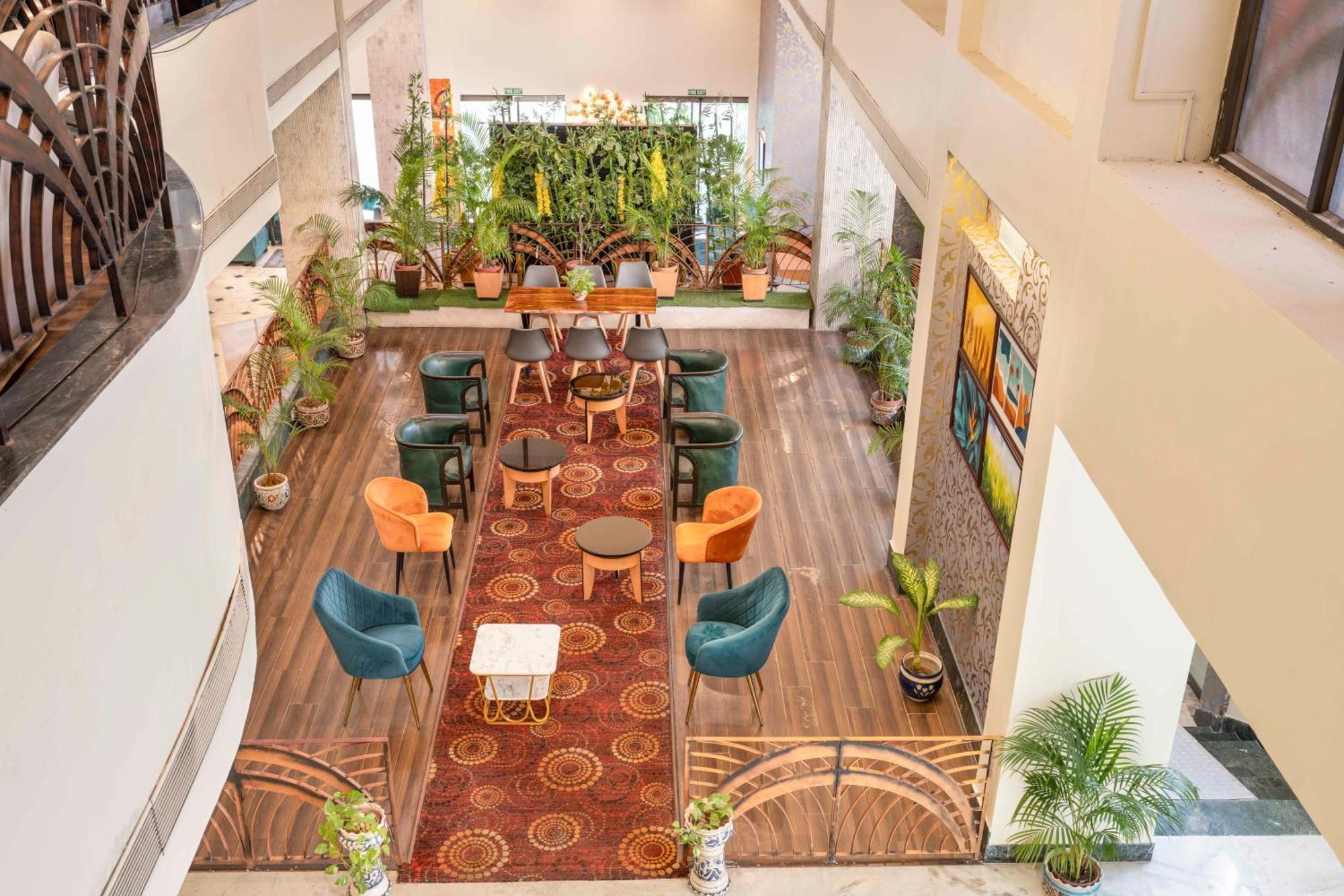 Indismart Hotel كولكاتا المظهر الخارجي الصورة