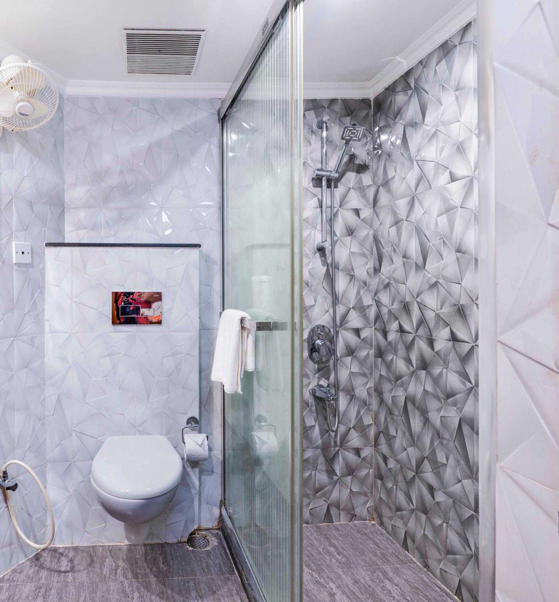 Indismart Hotel كولكاتا المظهر الخارجي الصورة