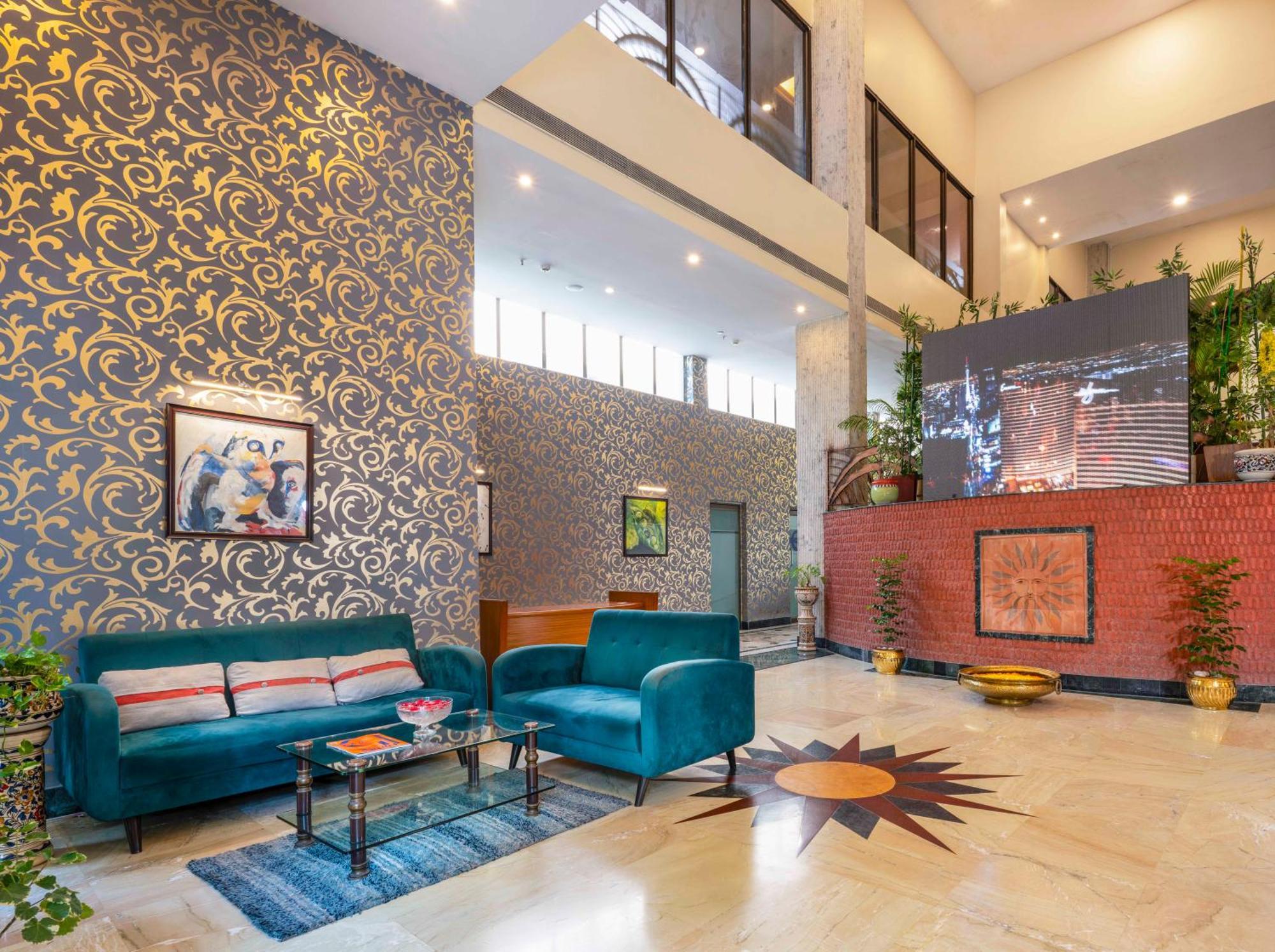 Indismart Hotel كولكاتا المظهر الخارجي الصورة